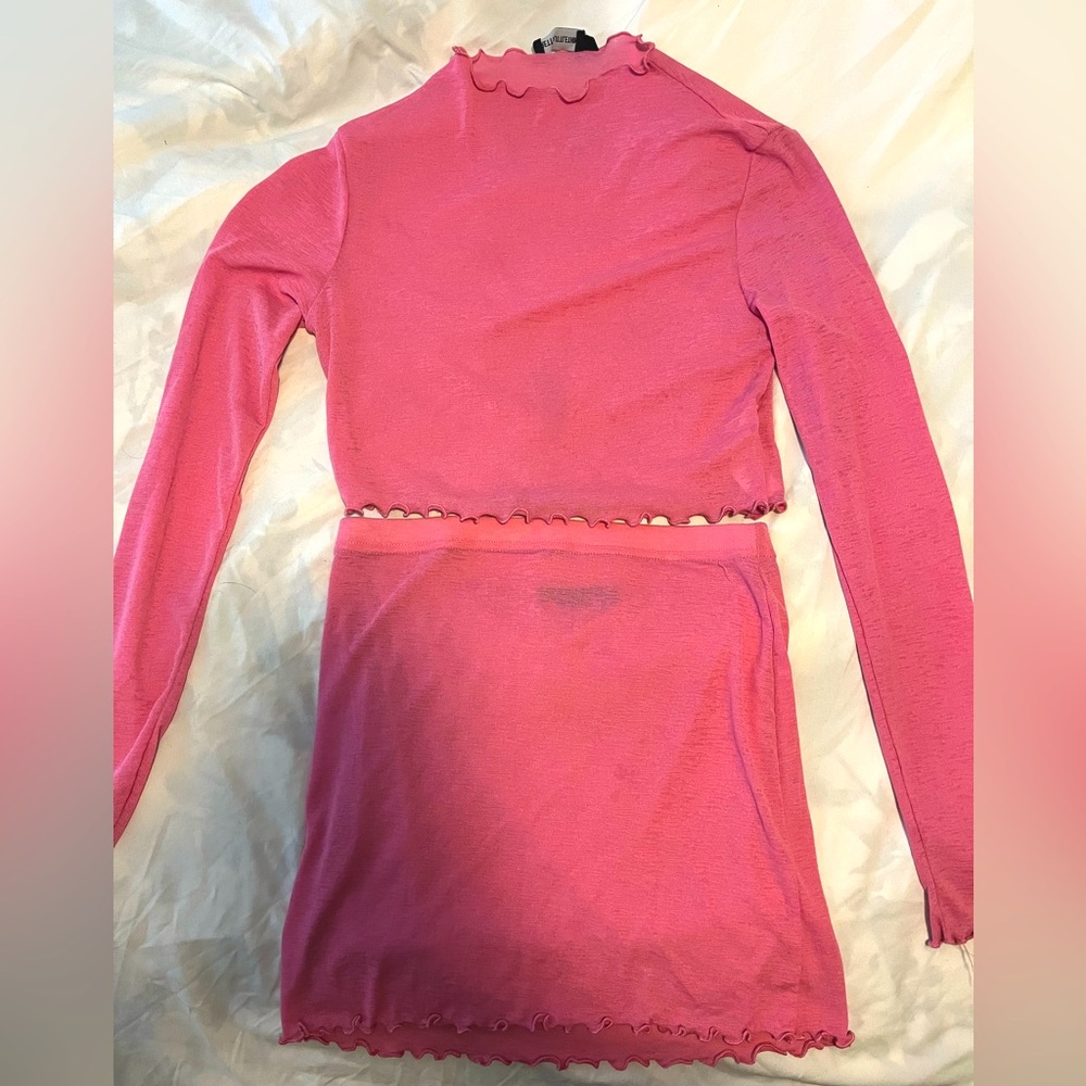 Pretty Little Thing Bright Pink Mesh Frill Edge Skirt 2-Piece Set